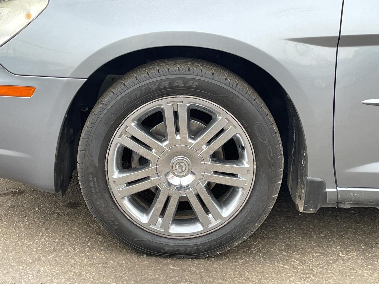 2008 Chrysler Sebring CONV   LIMITED   LEATHER   ACCIDENT FREE!! Photo