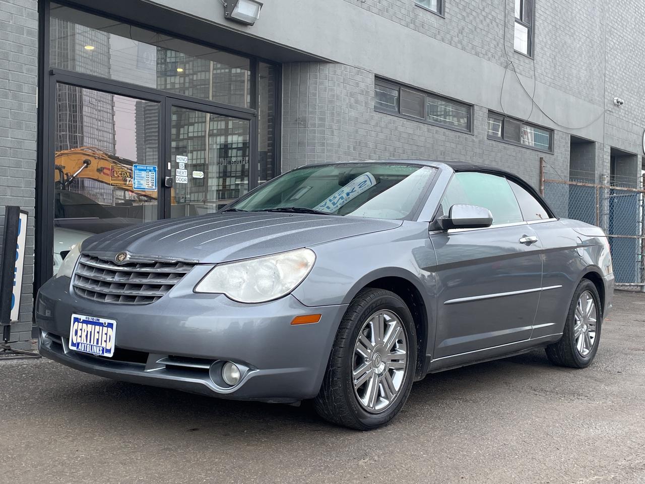 2008 Chrysler Sebring CONV   LIMITED   LEATHER   ACCIDENT FREE!! Photo