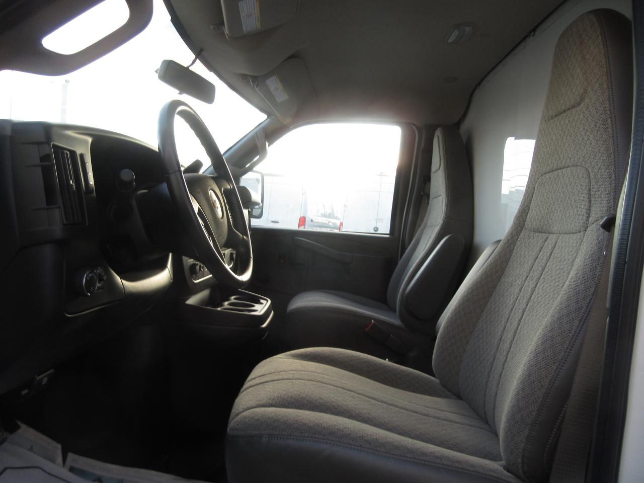 2023 Chevrolet Express 3500 GAS 14FT ALUMINUM CUBE VAN WITH ROLLOUT RAMP Photo