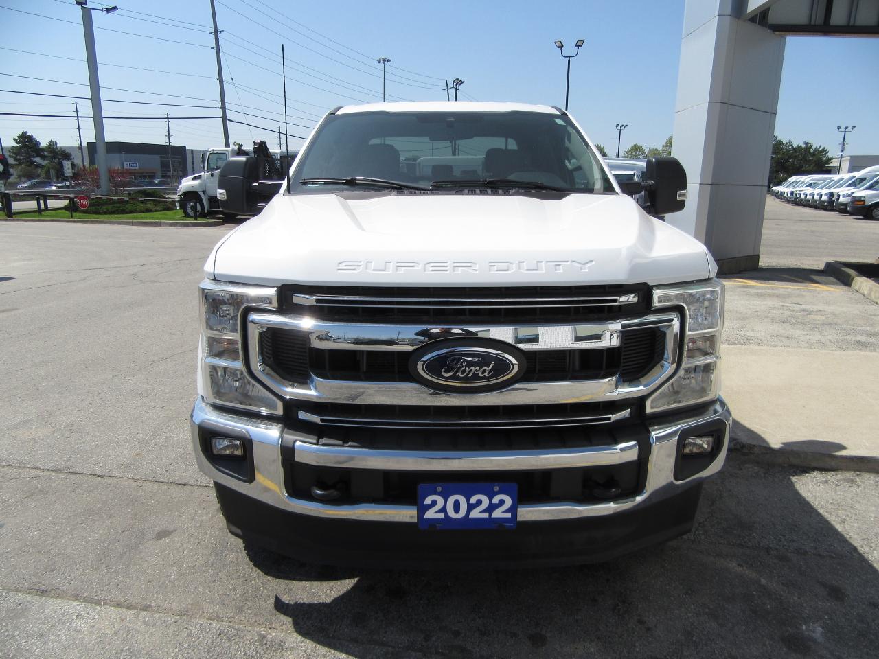 2022 Ford F-250 CREW CAB 4X4 XLT 6.8FT BOX WITH FX-4 PACKAGE Photo