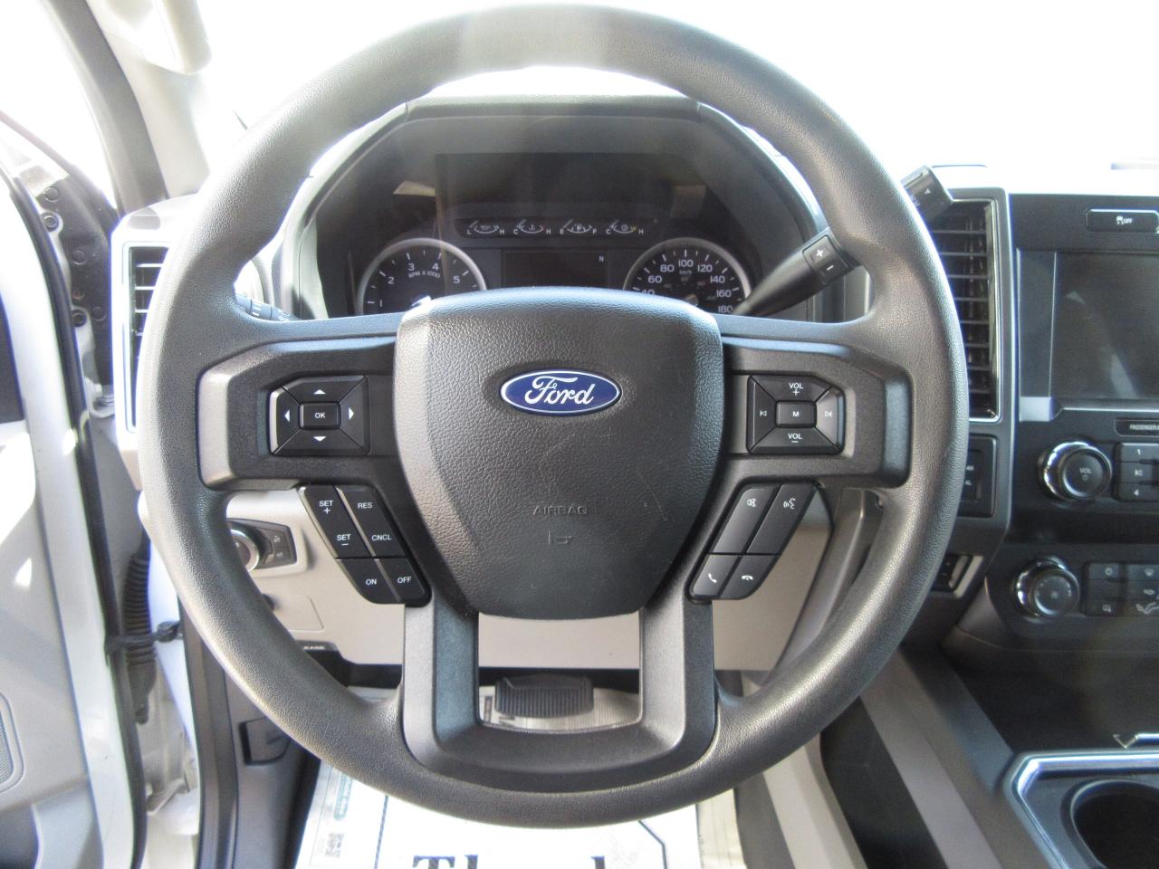 2022 Ford F-250 CREW CAB 4X4 XLT 6.8FT BOX WITH FX-4 PACKAGE Photo