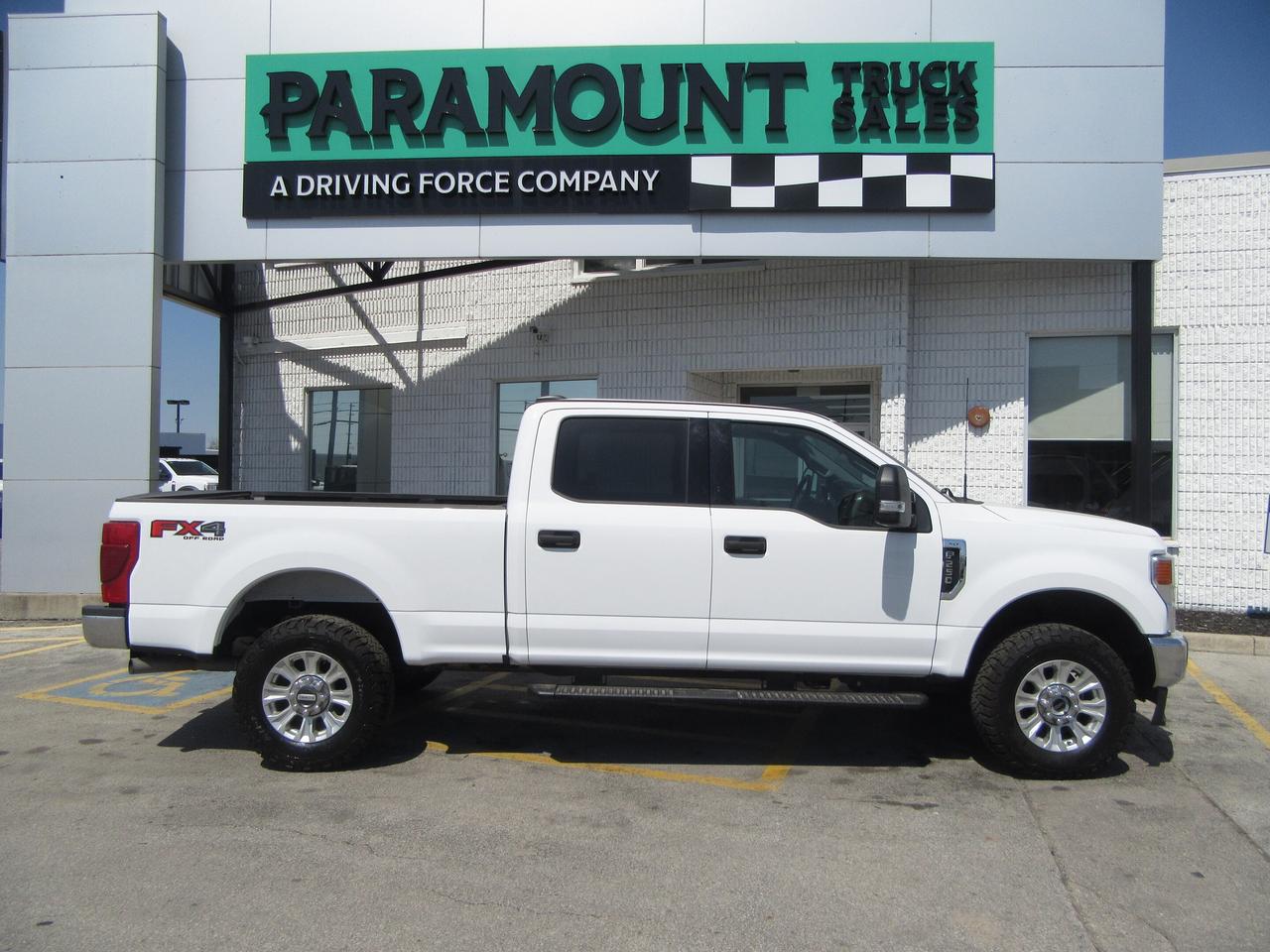 2022 Ford F-250 CREW CAB 4X4 XLT 6.8FT BOX WITH FX-4 PACKAGE Photo