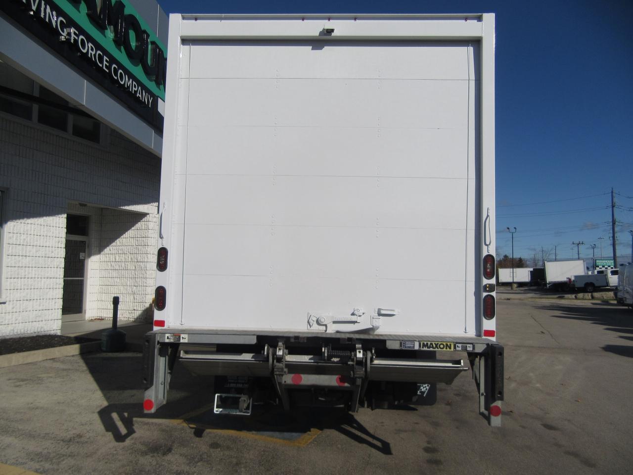 2020 Hino 195 Commercial DIESEL 20FT HIGH & WIDE BOX POWER LIFTGATE & RAMP Photo3