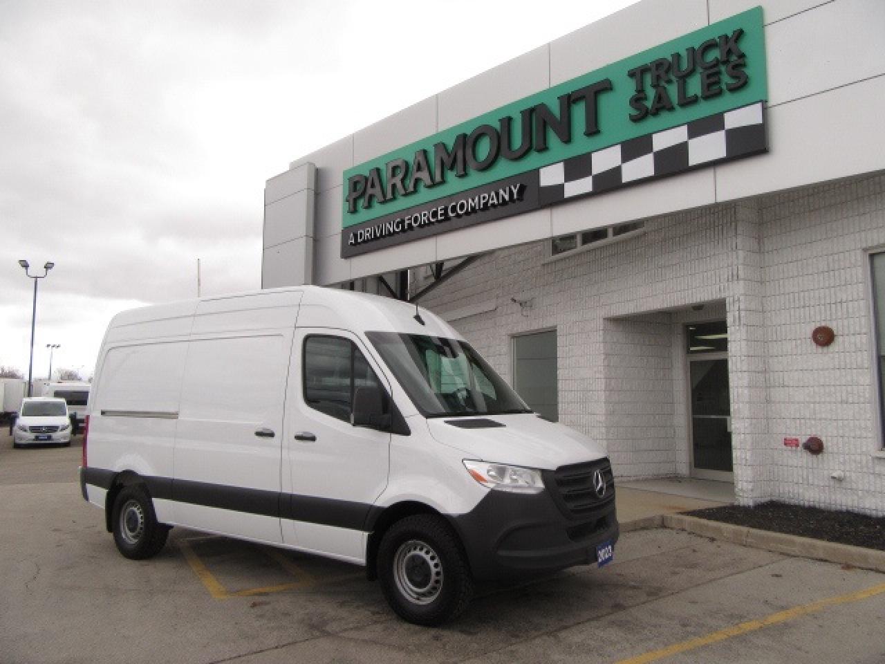 2023 Mercedes-Benz Sprinter Cargo Van GAS HIGH ROOF 3 PASSENGER Photo0