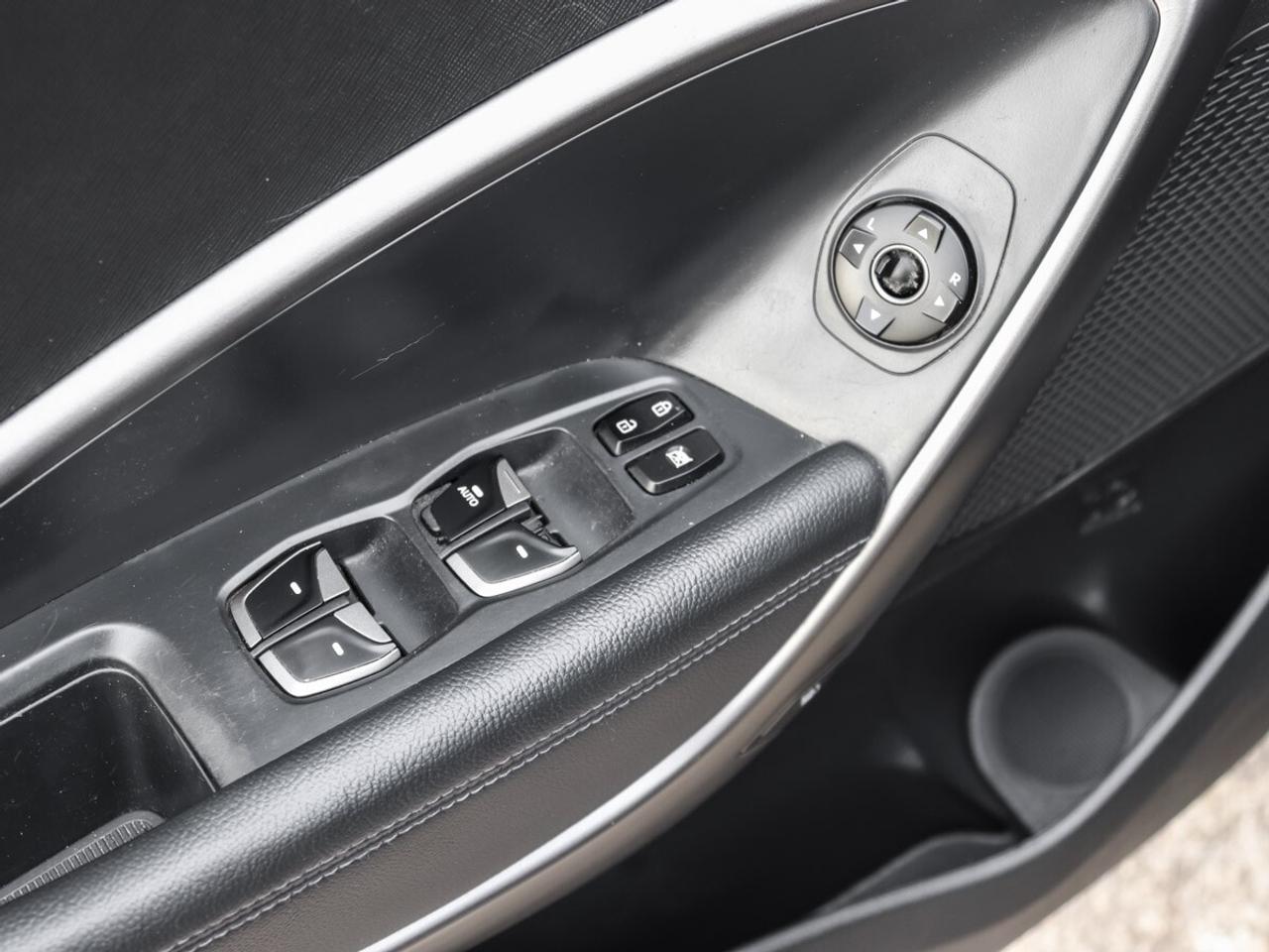 2014 Hyundai Santa Fe Sport AWD 2.0T Premium Photo