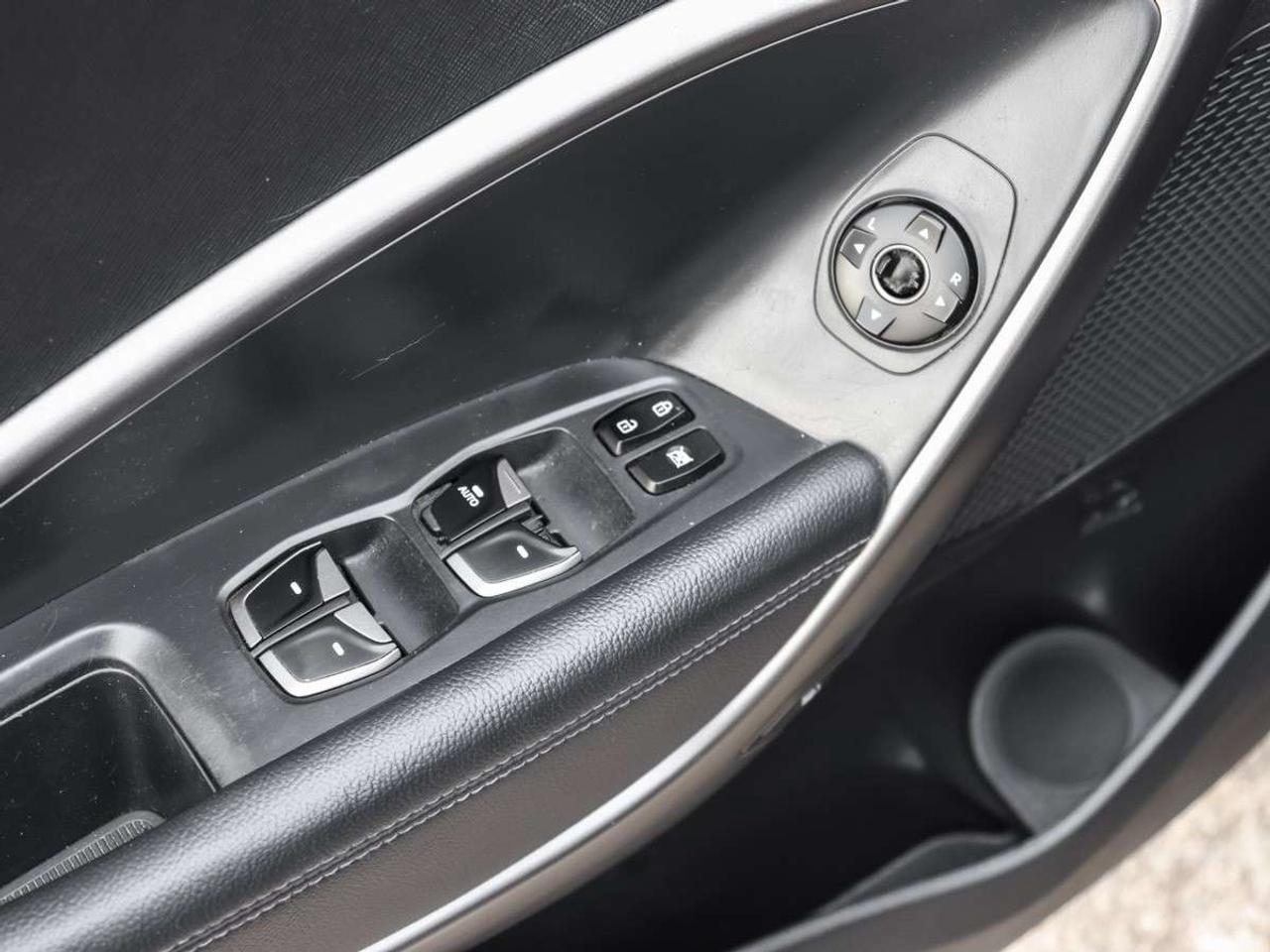 2014 Hyundai Santa Fe AWD 2.0T Premium Photo