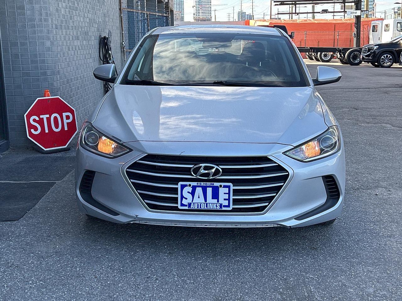 2017 Hyundai Elantra LE   BLUETOOTH   A/C   CERTIFIED !! Photo2