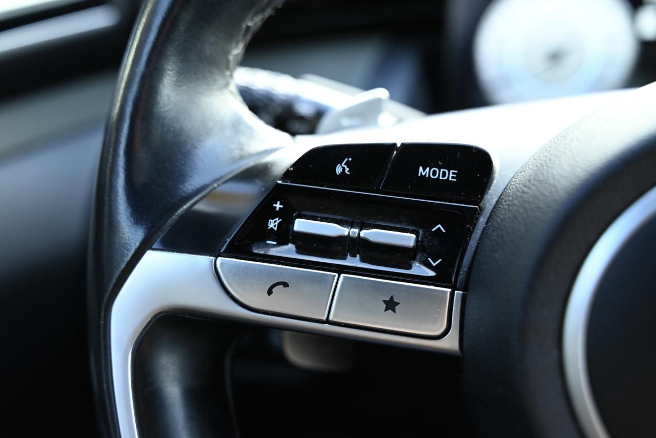 2022 Hyundai Santa Cruz Ultimate/ AWD/ Fully loaded Photo