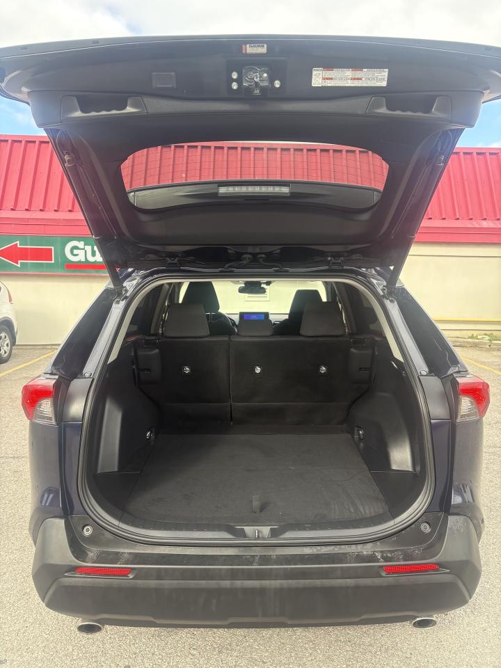 2023 Toyota RAV4 Hybrid XLE AWD Photo