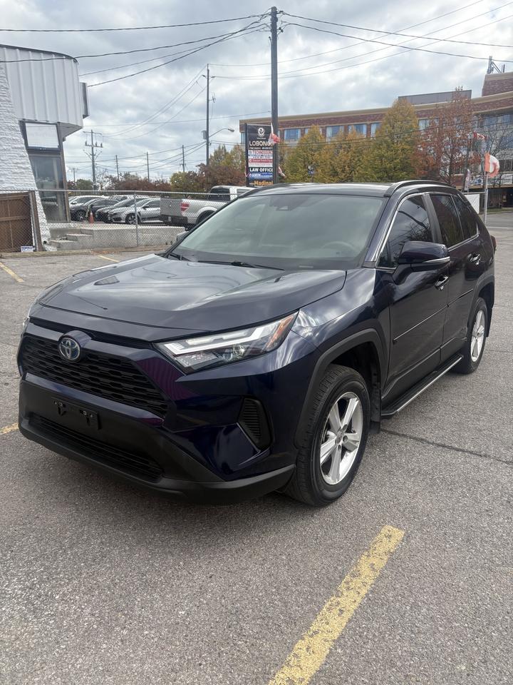 2023 Toyota RAV4 Hybrid XLE AWD Photo