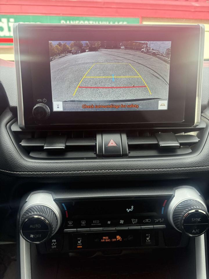2023 Toyota RAV4 Hybrid XLE AWD Photo