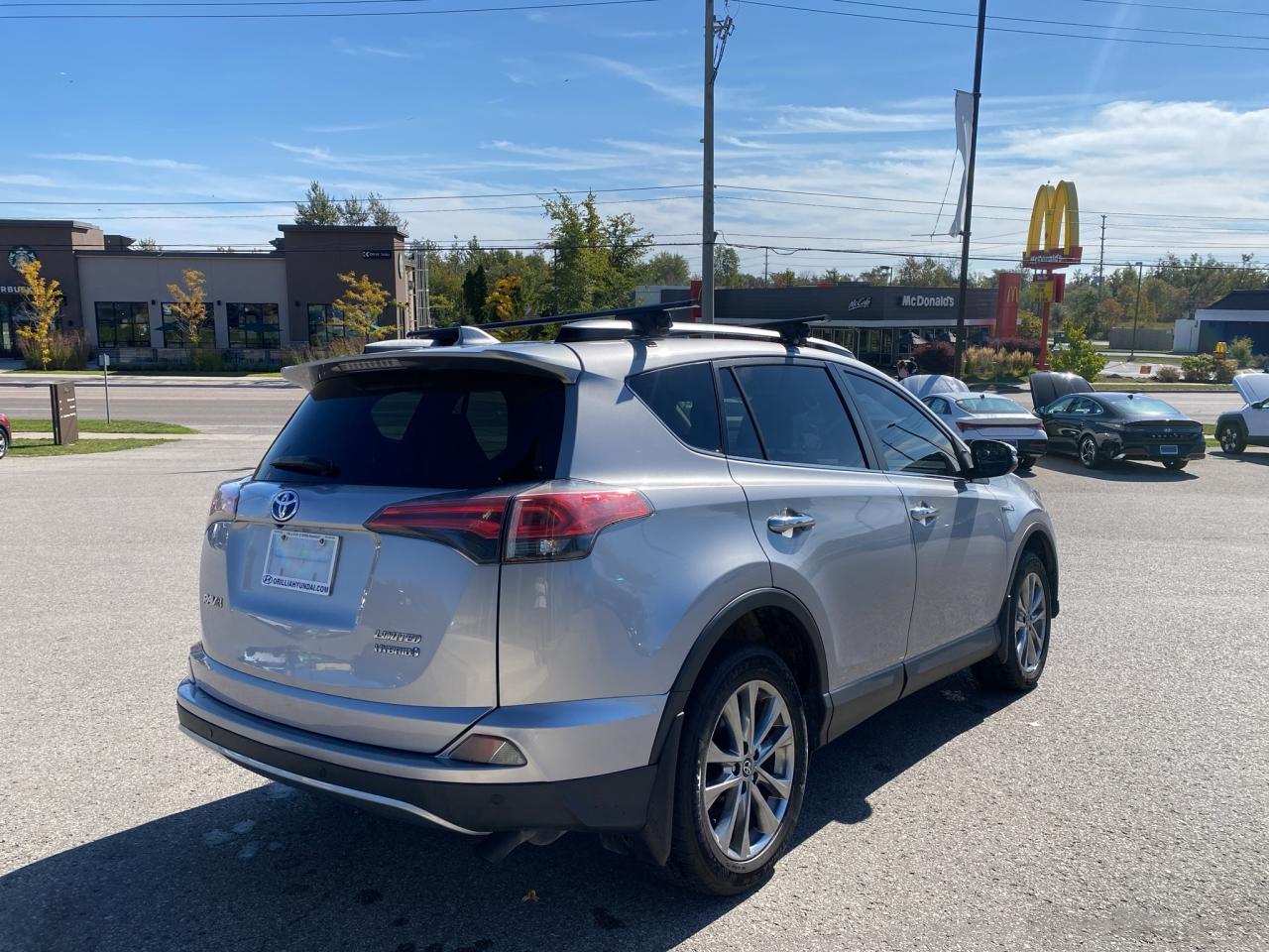 2018 Toyota RAV4 AWD Hybrid Limited Photo