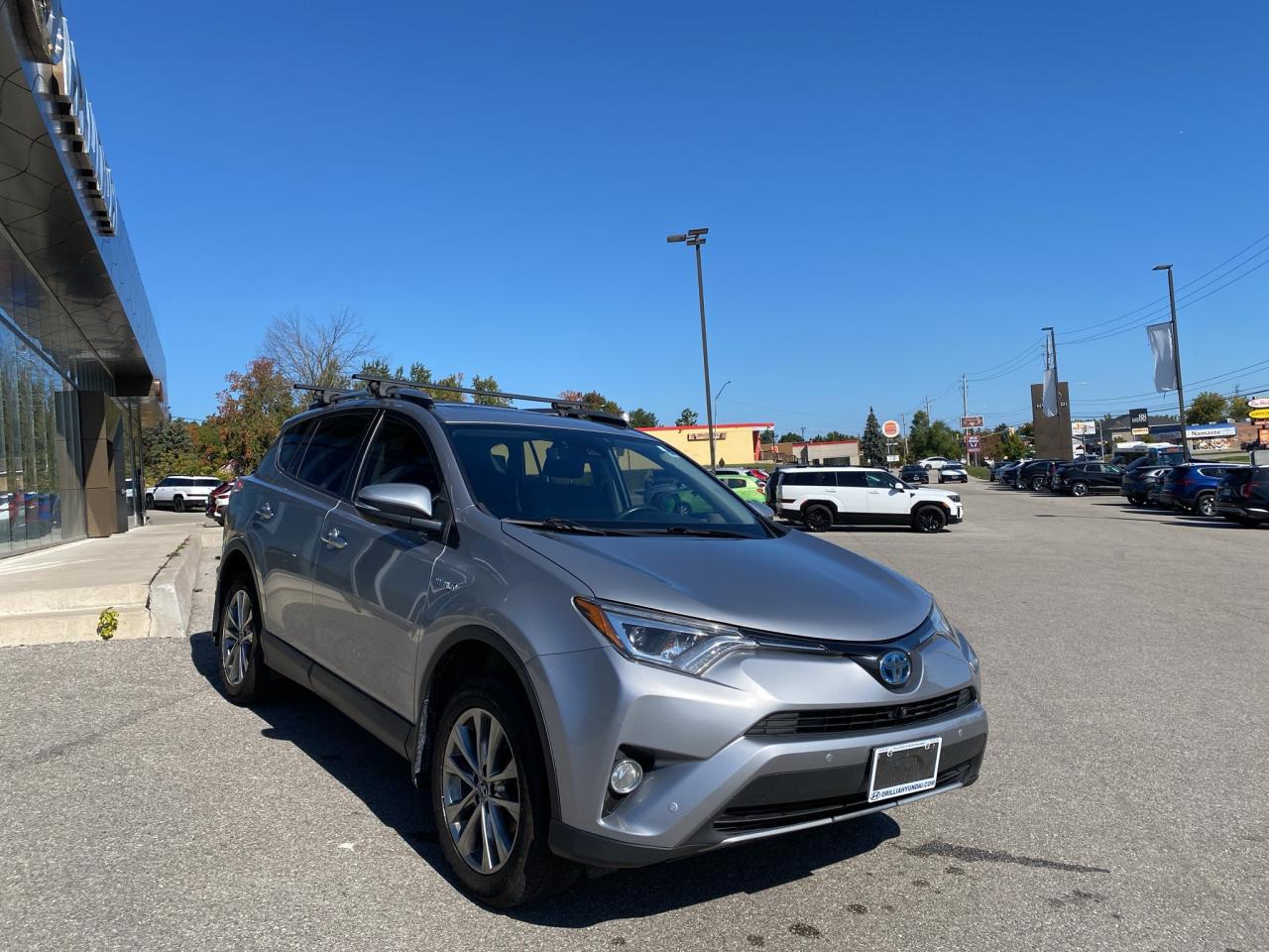 2018 Toyota RAV4 AWD Hybrid Limited Photo