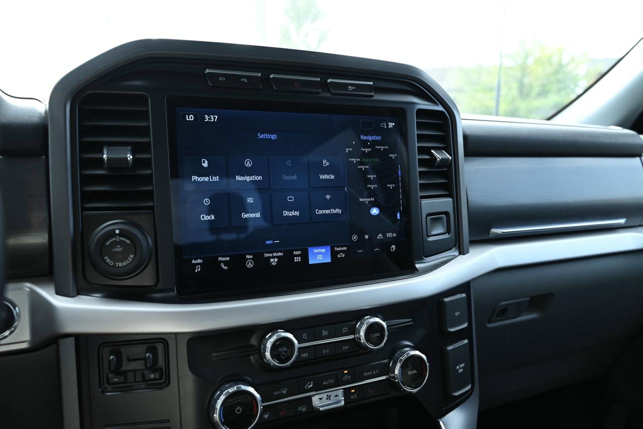 2023 Ford F-150 Lightning XLT , NO ACCIDENTS, HARD TONEAU COVER, SIDE STEPS Photo