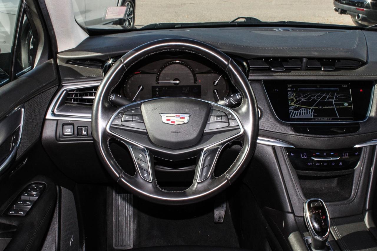 2018 Cadillac XT5 AWD Luxury  Gps SiriusXM HtdSeats Photo
