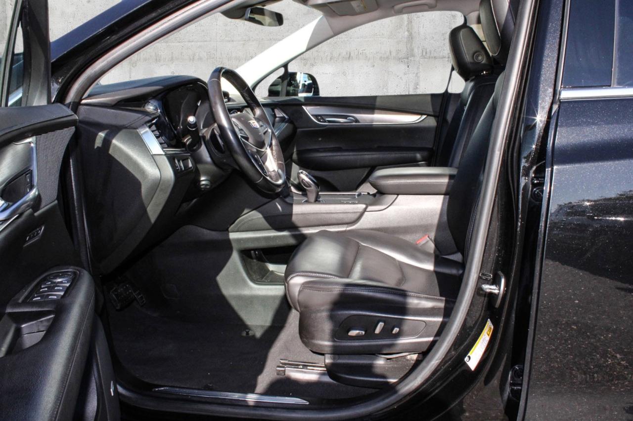 2018 Cadillac XT5 AWD Luxury  Gps SiriusXM HtdSeats Photo