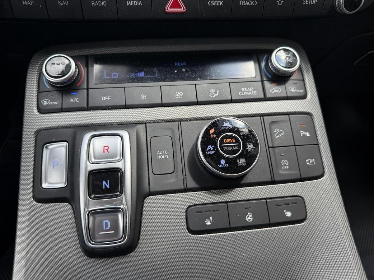 2023 Hyundai PALISADE Preferred 8-Passenger AWD Photo