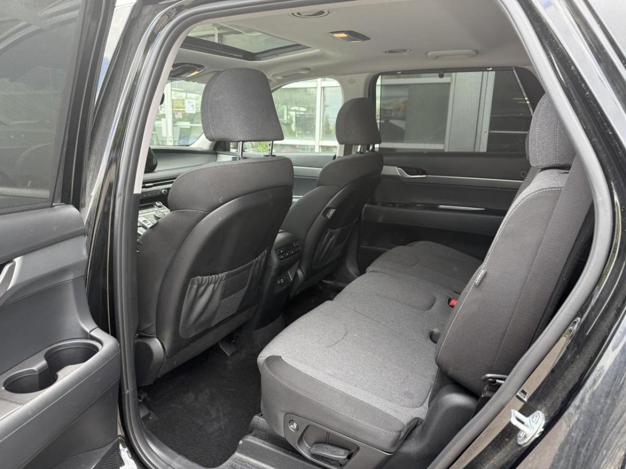 2023 Hyundai PALISADE Preferred 8-Passenger AWD Photo