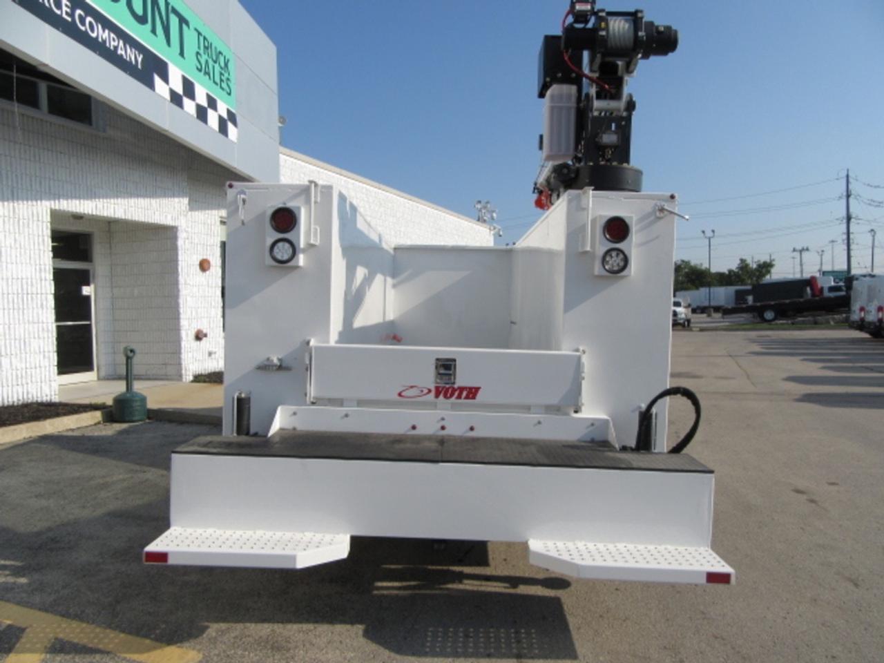 2021 Ford Super Duty F-550 DIESEL AUTO 4X4 REG CAB/ NEW SERVICE BODY/ CRANE Photo