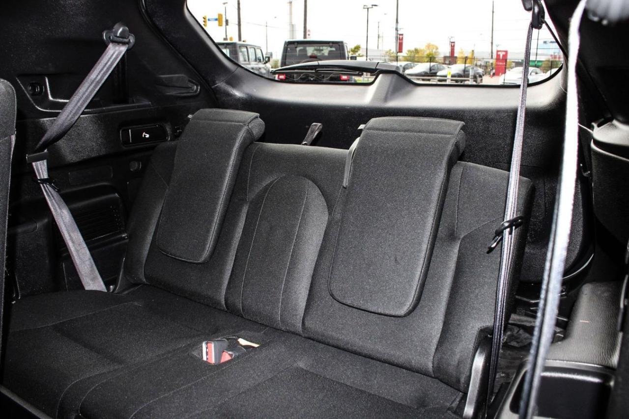 2023 Mitsubishi Outlander ES S-AWC  BkpCam HtdSeats Photo