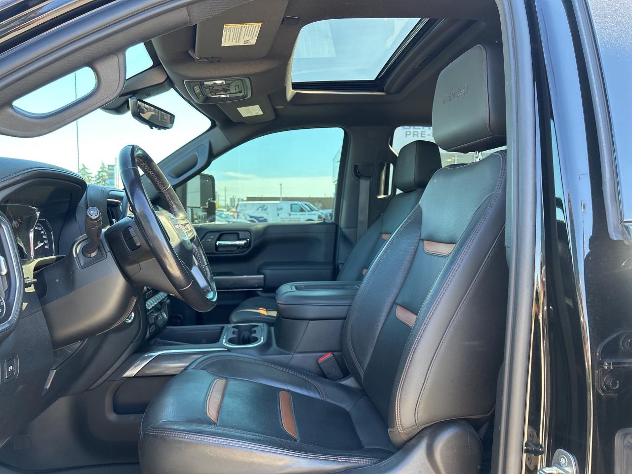 2020 GMC Sierra 1500 4WD Crew Cab 147  AT4 Photo