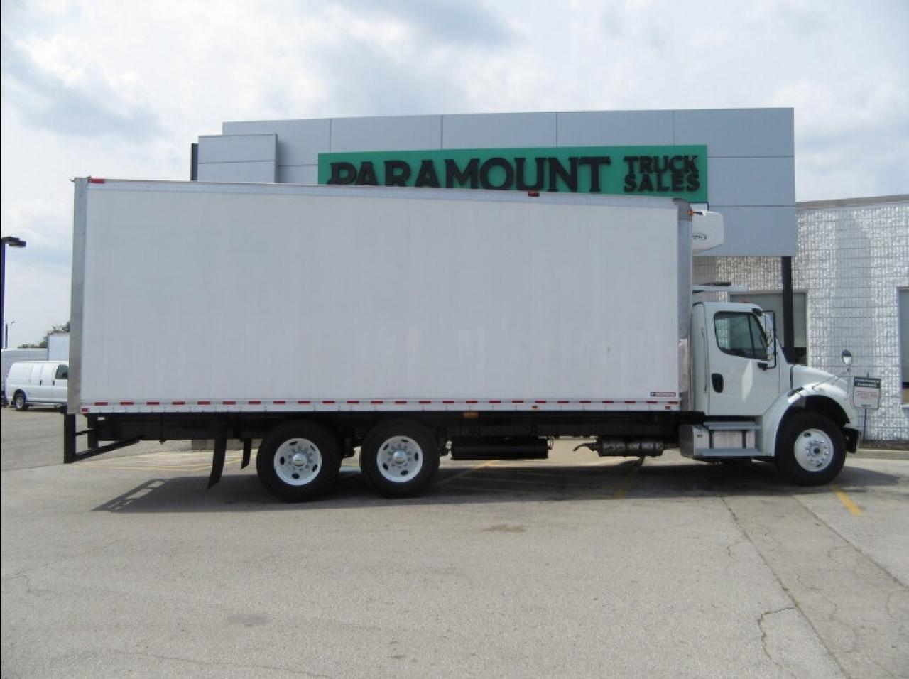 2019 Freightliner M2-106 DIESEL TANDEM AXLE CAB & CHASIS Photo