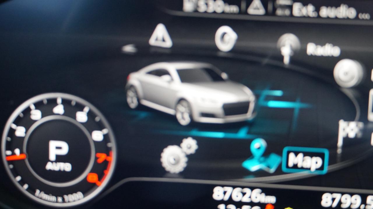 2016 Audi TT 2.0T S tronic S-LINE / NAV / CAM / COMFORT PKG Photo