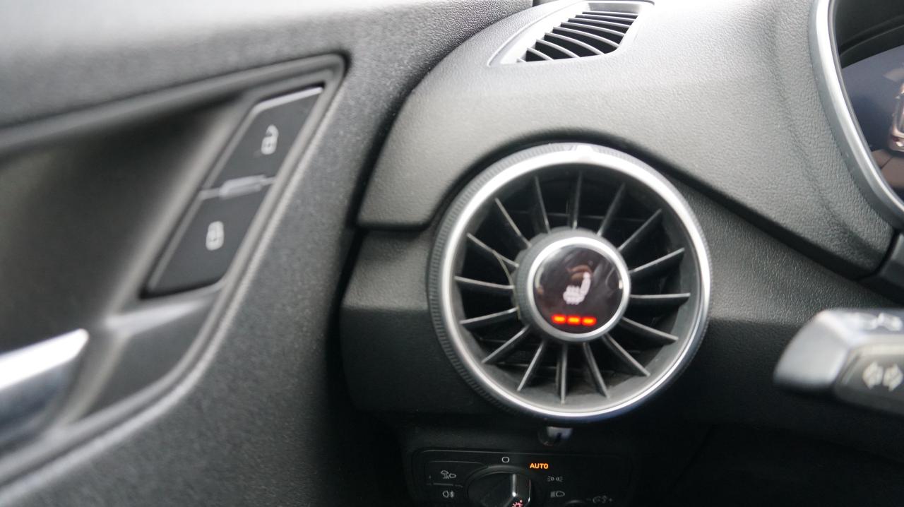 2016 Audi TT 2.0T S tronic S-LINE / NAV / CAM / COMFORT PKG Photo