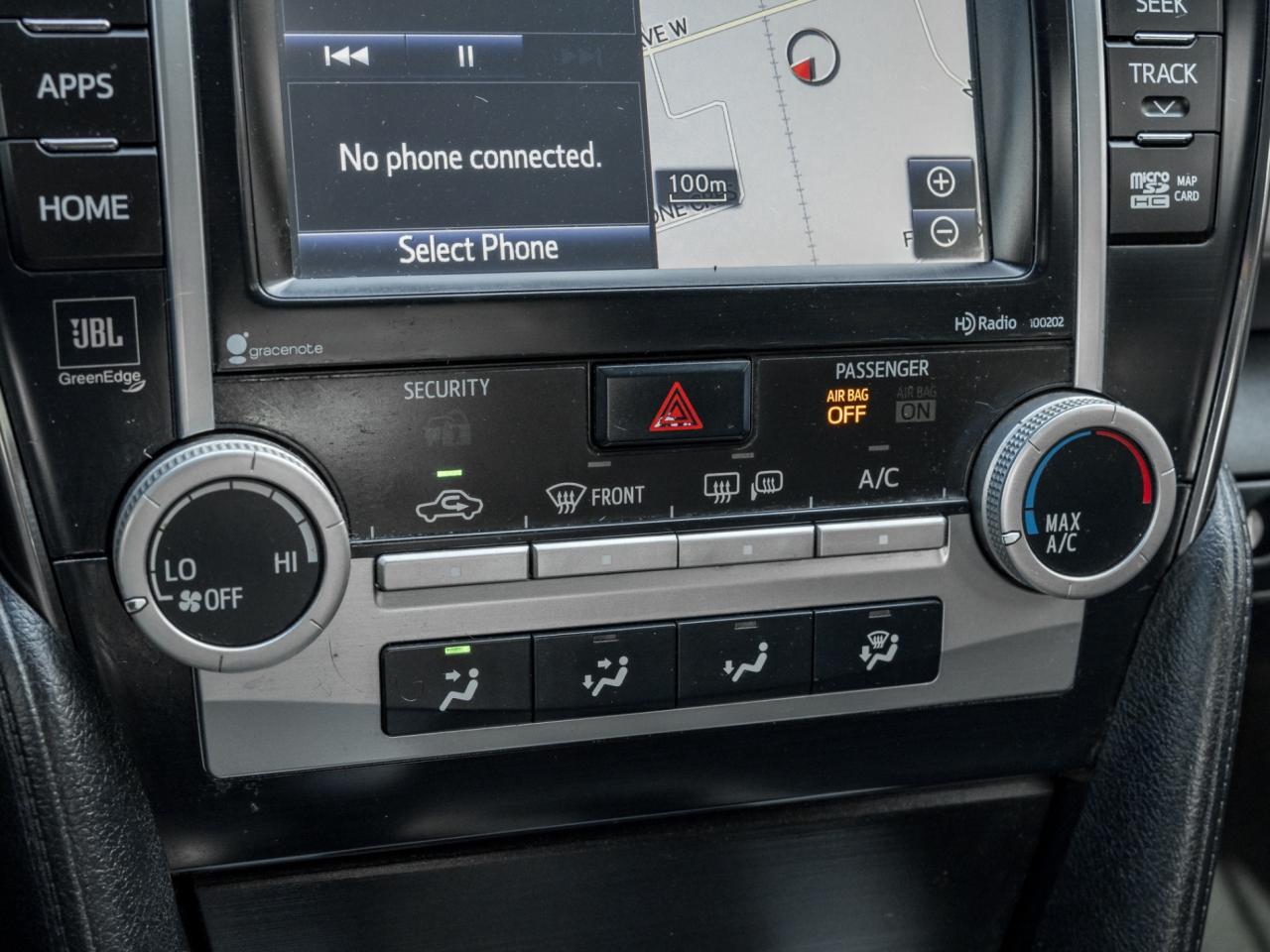 2014 Toyota Camry V6 SE Photo