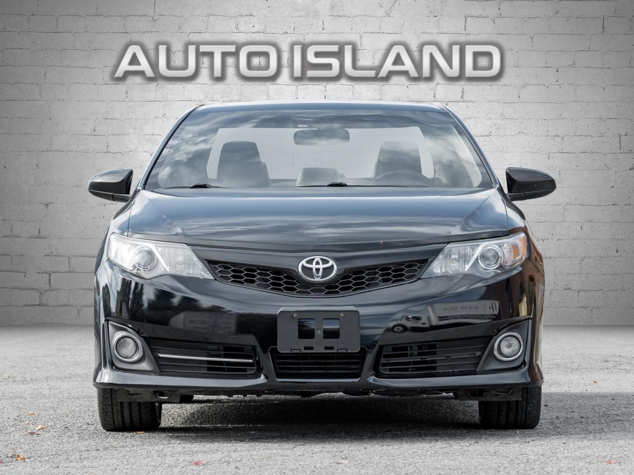 2014 Toyota Camry V6 SE -Dealer Serviced-Sunroof-Leather-Backup Cam- Photo