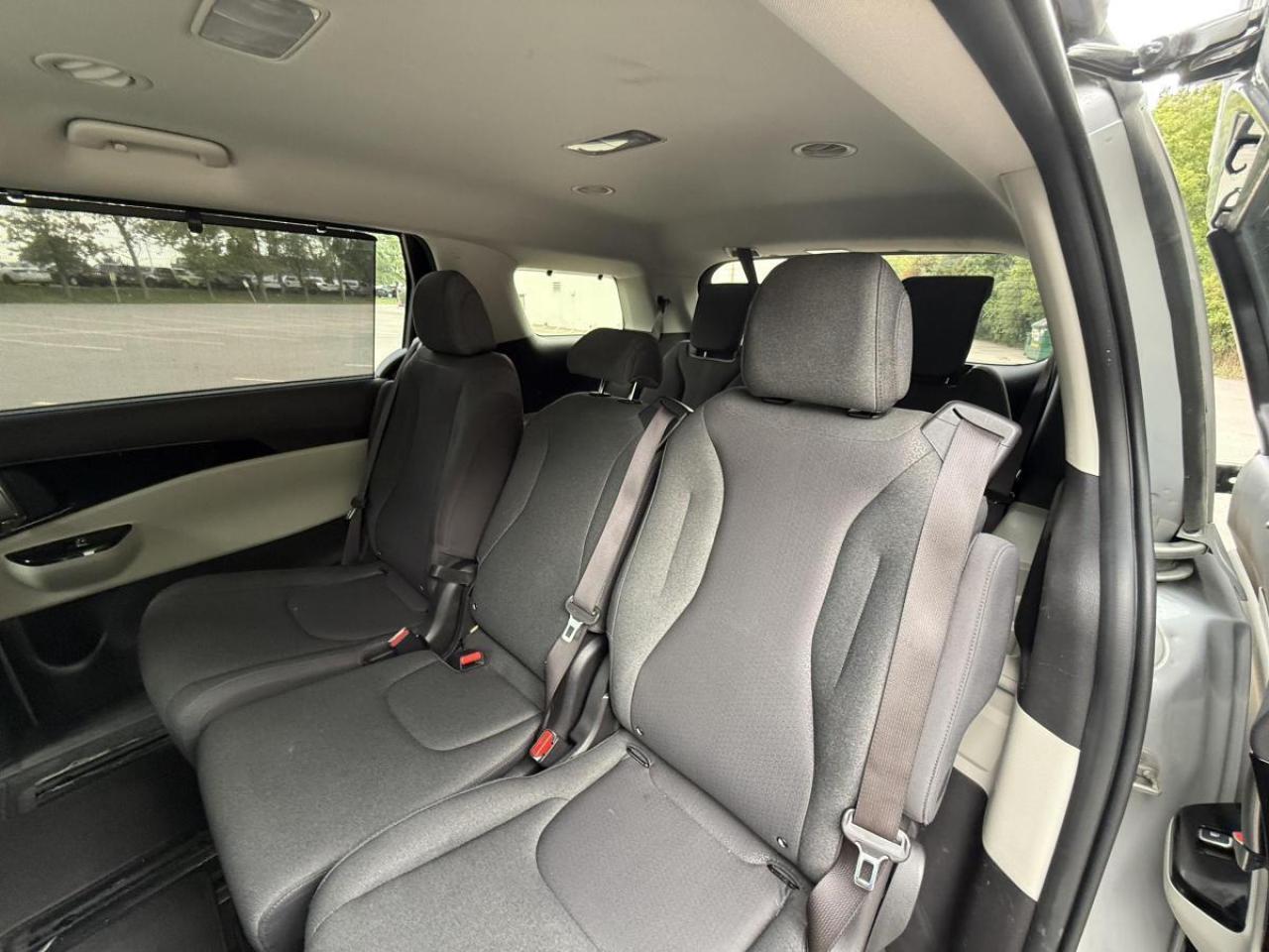 2023 Kia Carnival LX+ FWD Photo