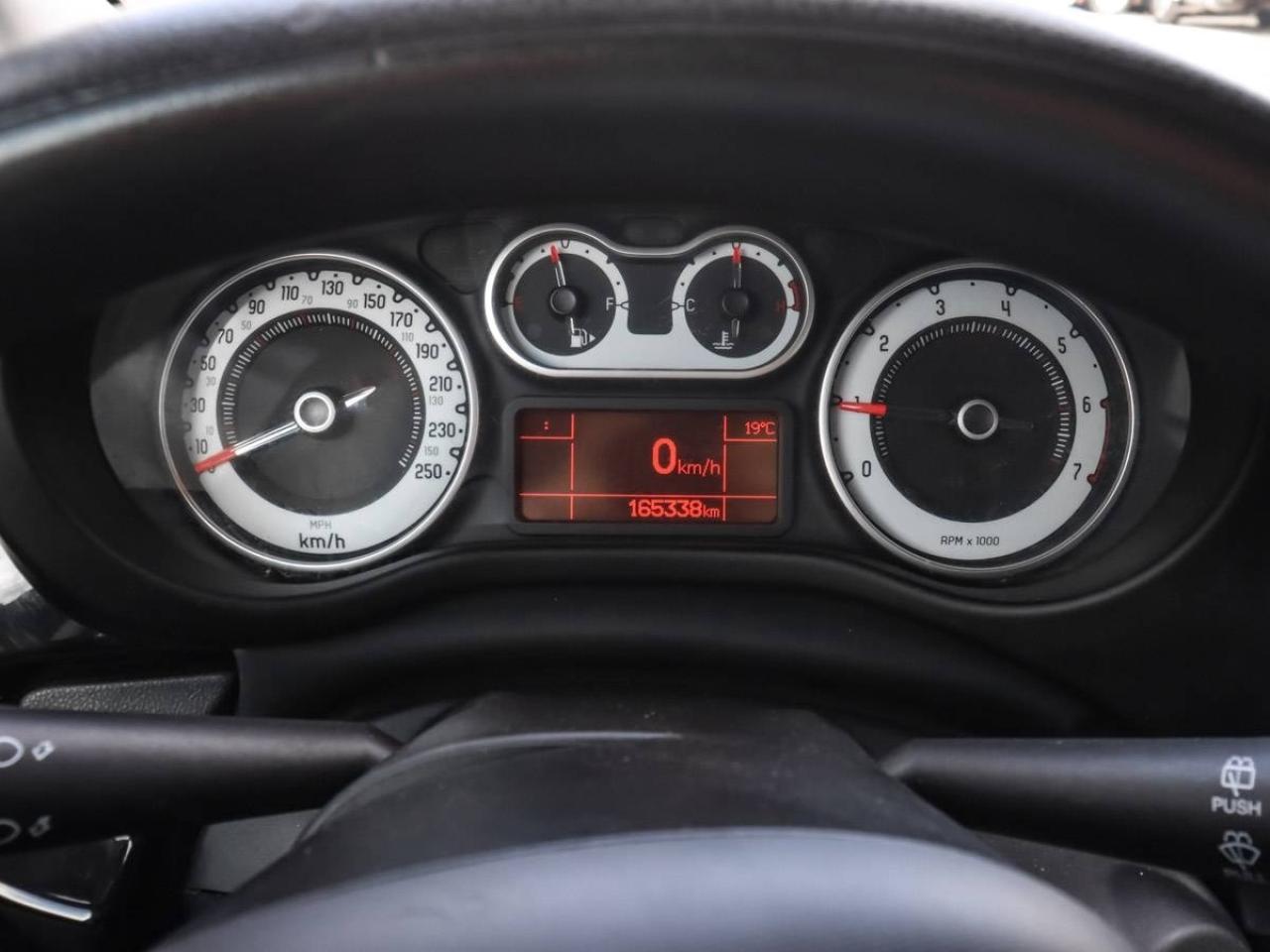 2014 Fiat 500L HB Pop - No Accidents - 6 Speed Manual Photo