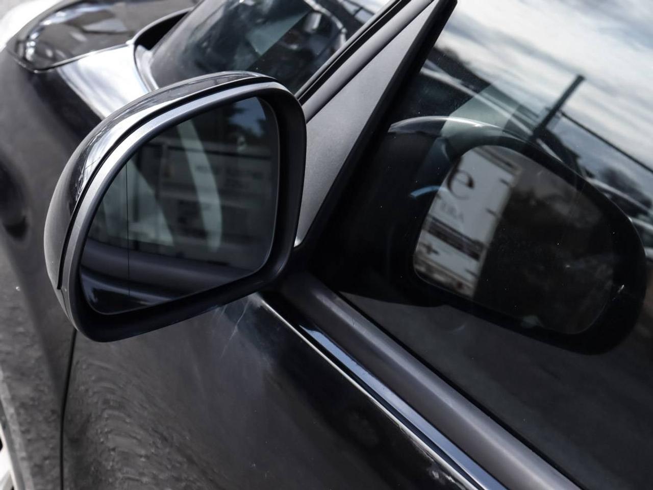 2014 Fiat 500L HB Pop - No Accidents - 6 Speed Manual Photo