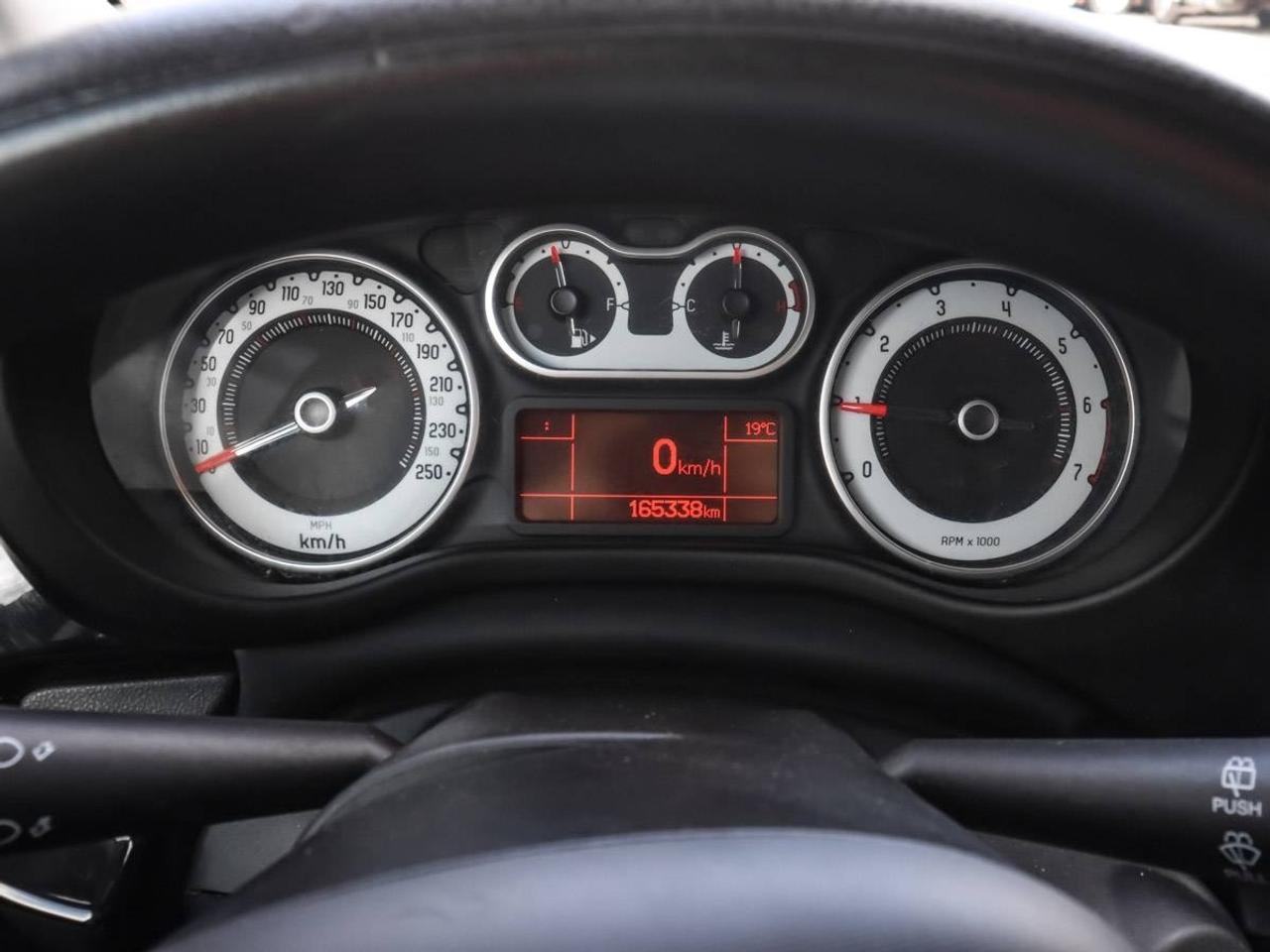 2014 Fiat 500L HB Pop - No Accidents - 6 Speed Manual Photo