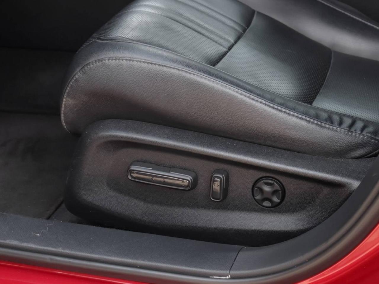 2018 Honda Accord Touring -Dealer Serviced-NAVI-Rear Heated Seats-Re Photo