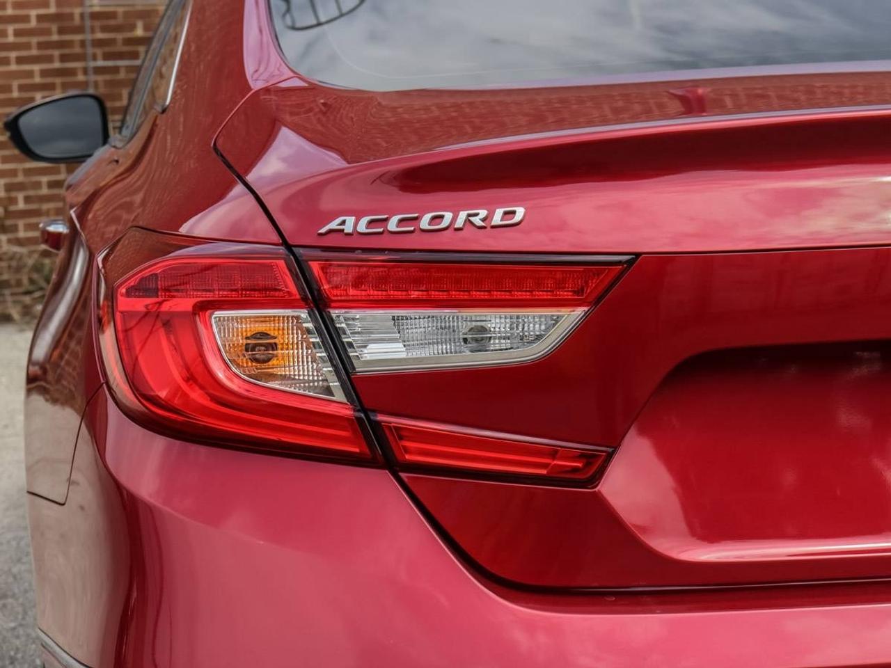 2018 Honda Accord Touring -Dealer Serviced-NAVI-Rear Heated Seats-Re Photo