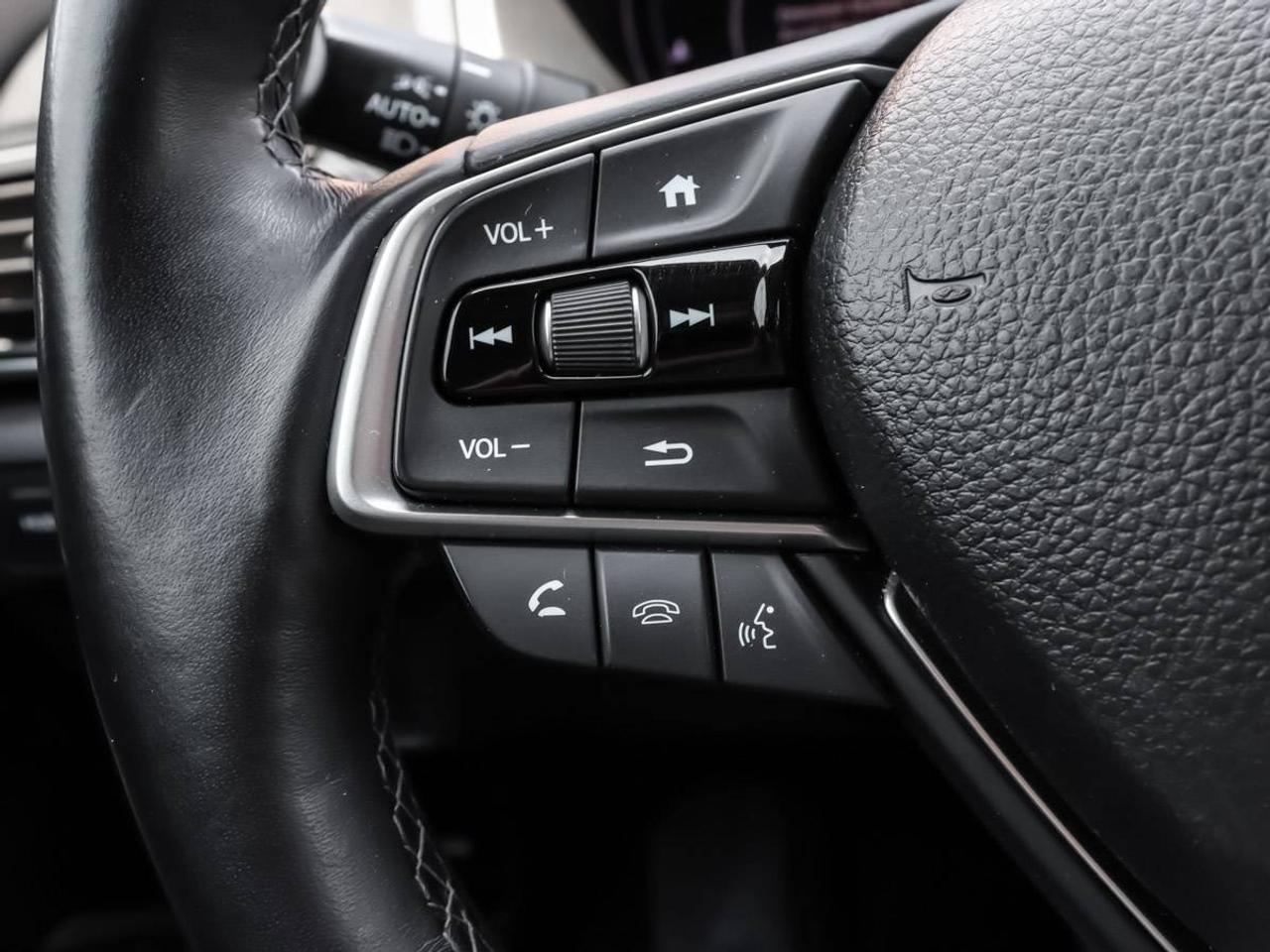 2018 Honda Accord Touring -Dealer Serviced-NAVI-Rear Heated Seats-Re Photo