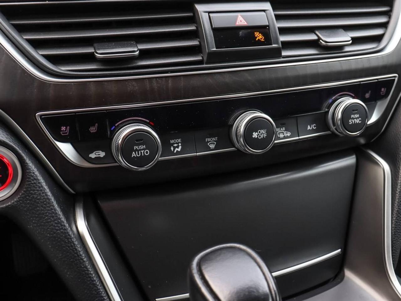 2018 Honda Accord Touring -Dealer Serviced-NAVI-Rear Heated Seats-Re Photo