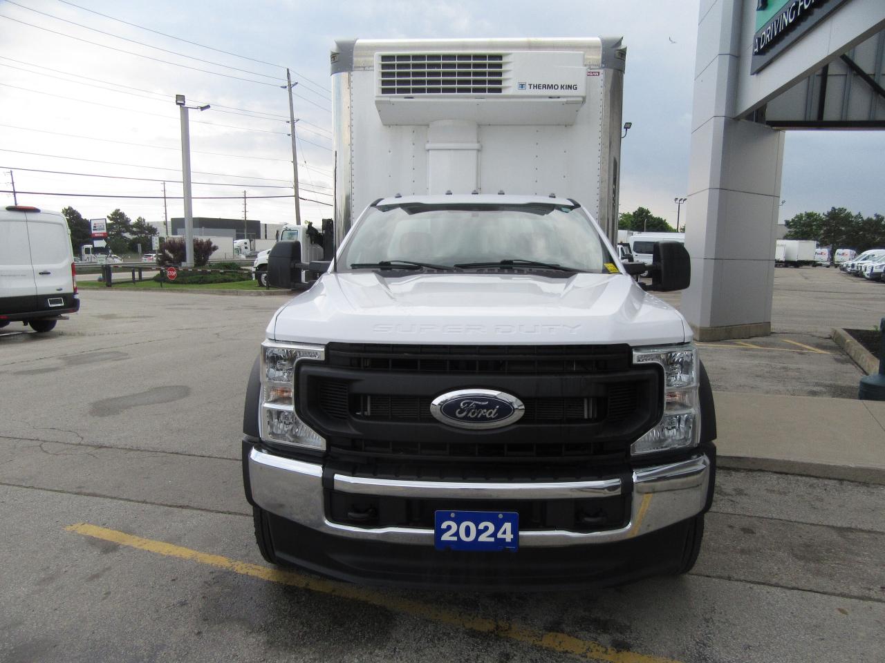 2024 Ford F-550 DIESEL 4X4 REG CAB 16 FT WITH NEW REEFER SYSTEM Photo