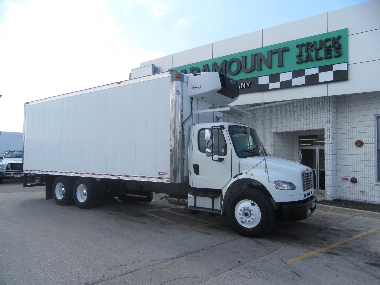 2019 Freightliner M2-106 TANDEM AXLE 26FT REEFER BOX CARRIER SUPRA SYSTEM Photo
