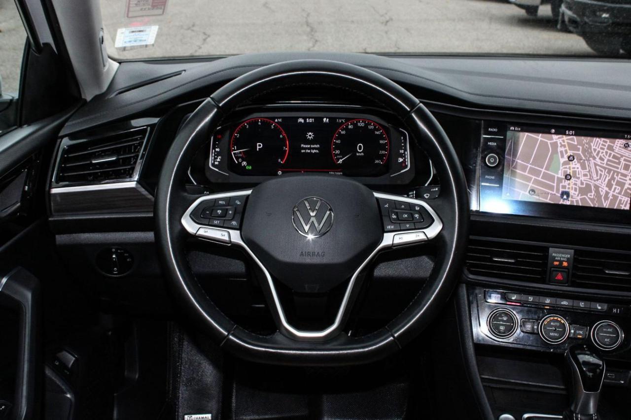 2022 Volkswagen Jetta Highline Auto  BkpCam HtdSeats Photo