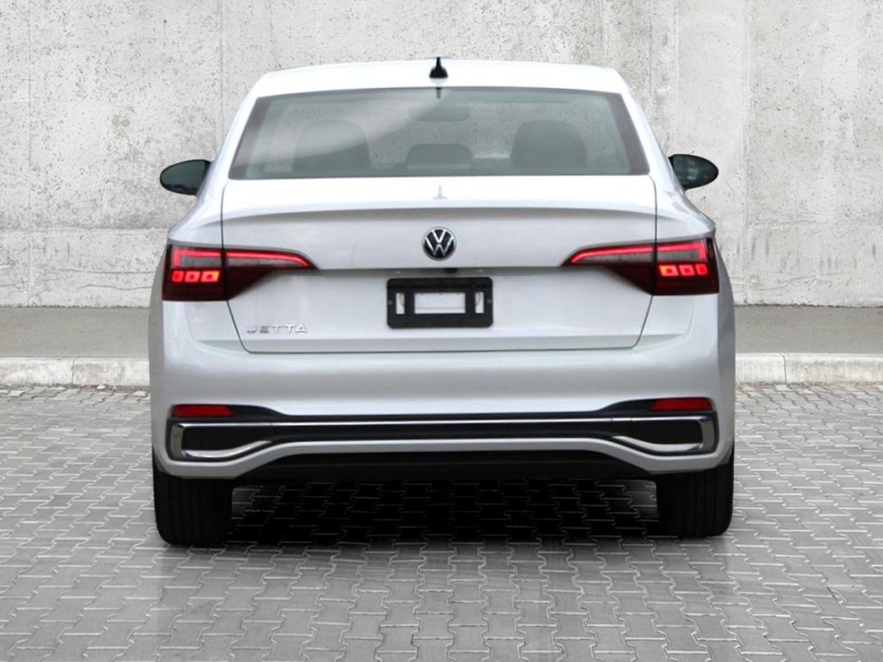 2022 Volkswagen Jetta Highline Auto  BkpCam HtdSeats Photo