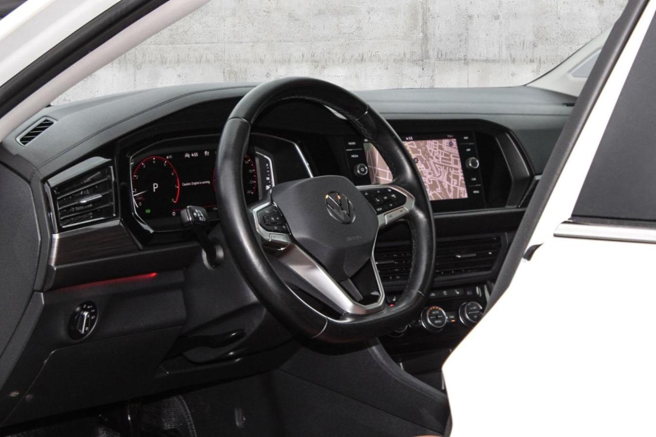 2022 Volkswagen Jetta Highline Auto  BkpCam HtdSeats Photo