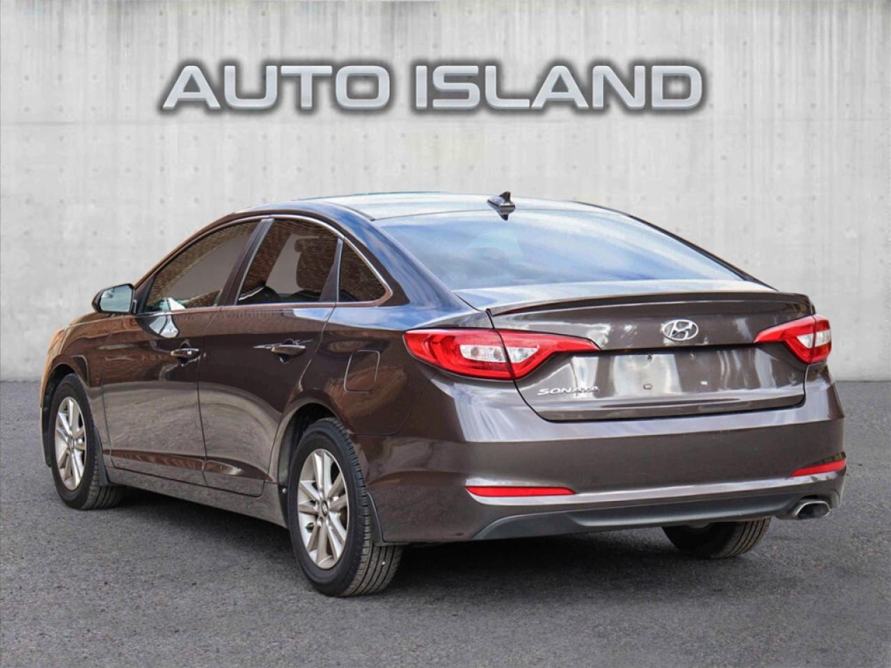 2015 Hyundai Sonata 2.4L SE - Dealer Serviced - Bluetooth - NO Acciden Photo