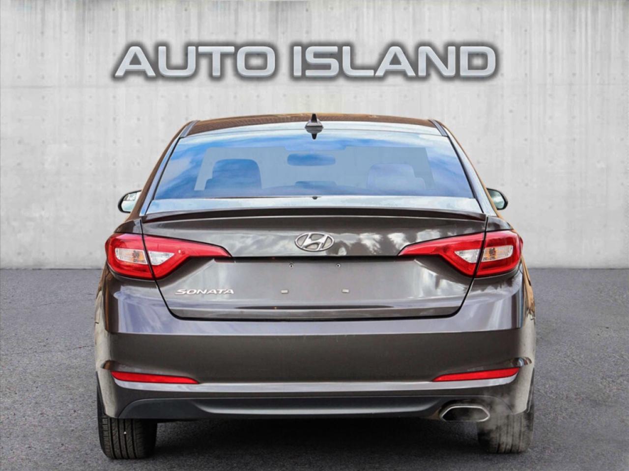 2015 Hyundai Sonata 2.4L SE - Dealer Serviced - Bluetooth - NO Acciden Photo