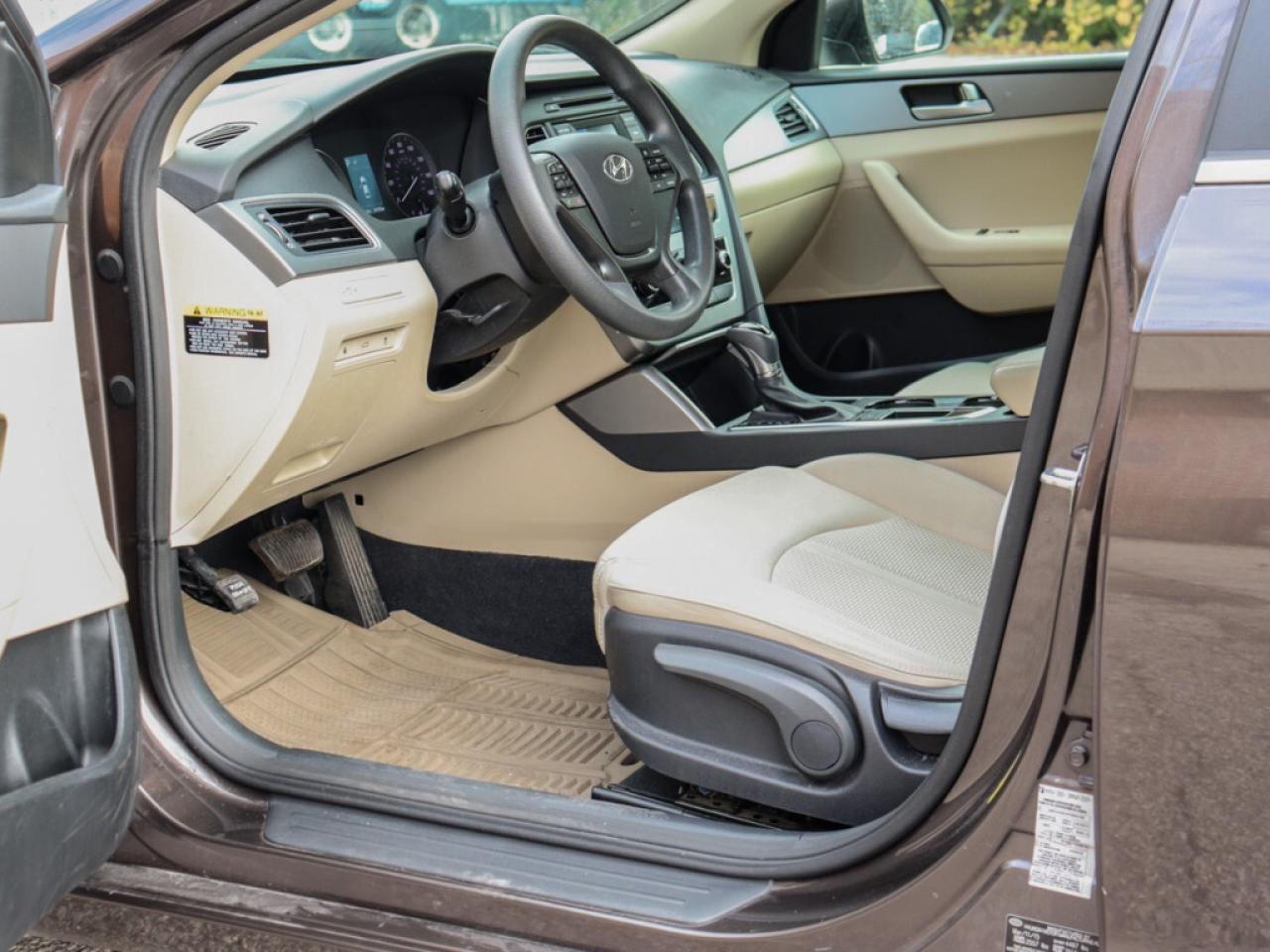 2015 Hyundai Sonata 2.4L SE - Dealer Serviced - Bluetooth - NO Acciden Photo