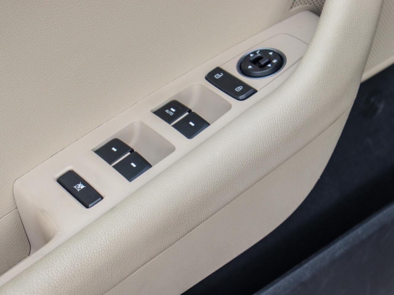 2015 Hyundai Sonata 2.4L SE - Dealer Serviced - Bluetooth - NO Acciden Photo