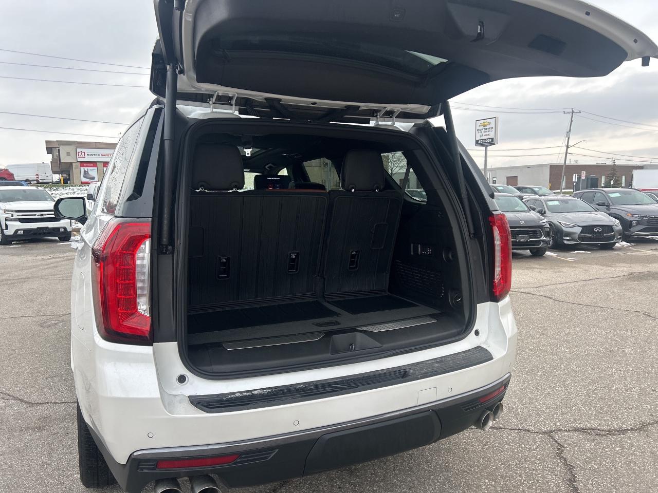 2024 GMC Yukon 4WD 4dr Denali Ultimate Photo