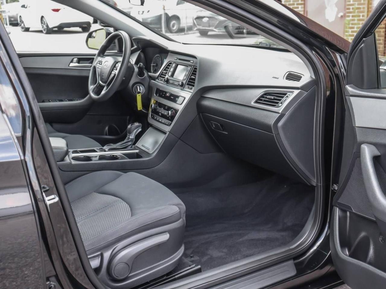 2016 Hyundai Sonata 2.4L GL Photo