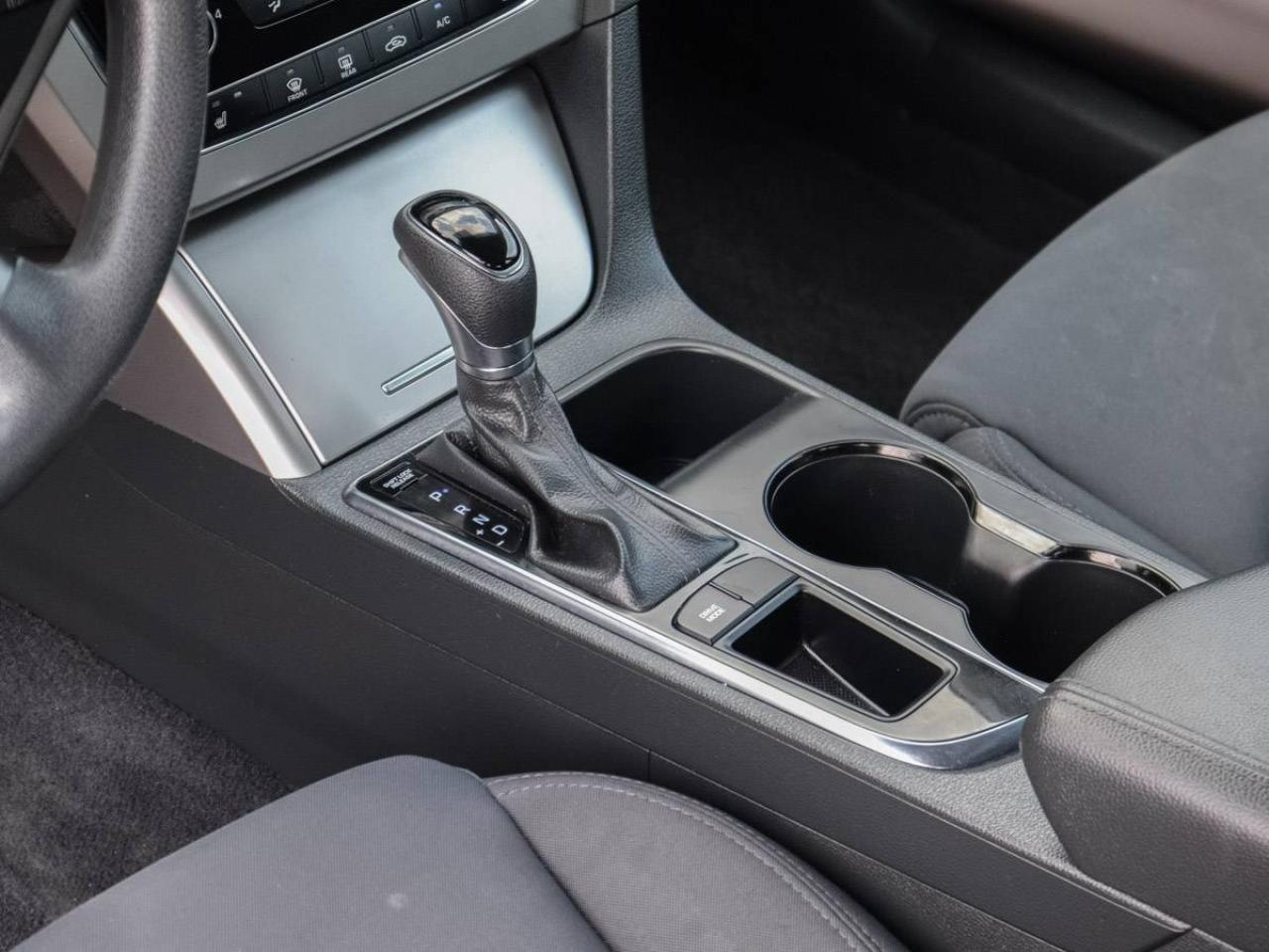 2016 Hyundai Sonata 2.4L GL Photo